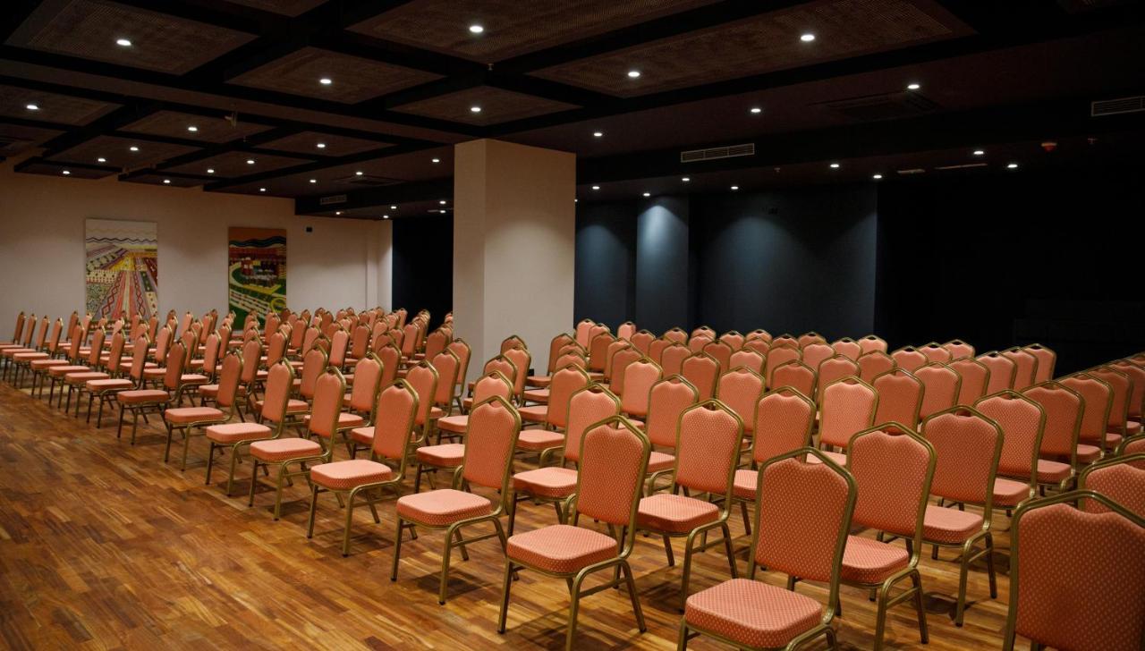 Arka Art Hotel Kashari 외부 사진 Auditorium