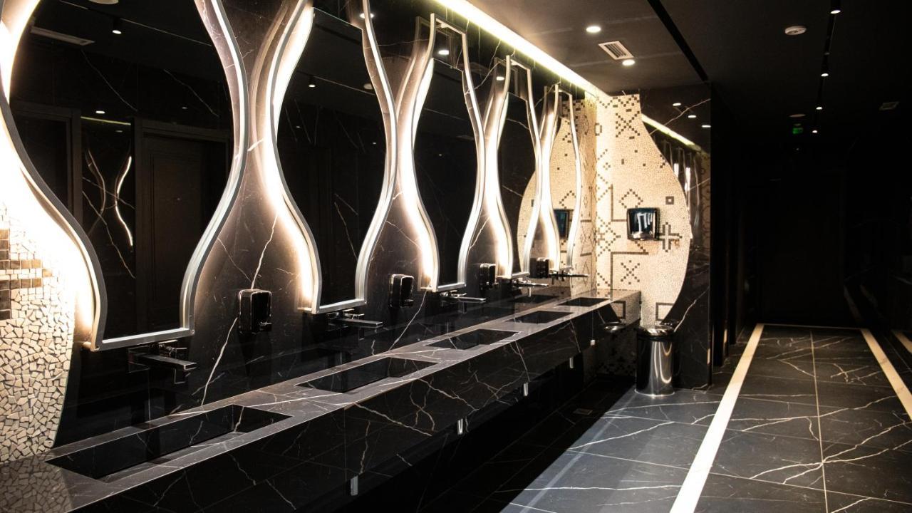 Arka Art Hotel Kashari 외부 사진 The interior of the restroom at the 2012 Olympics