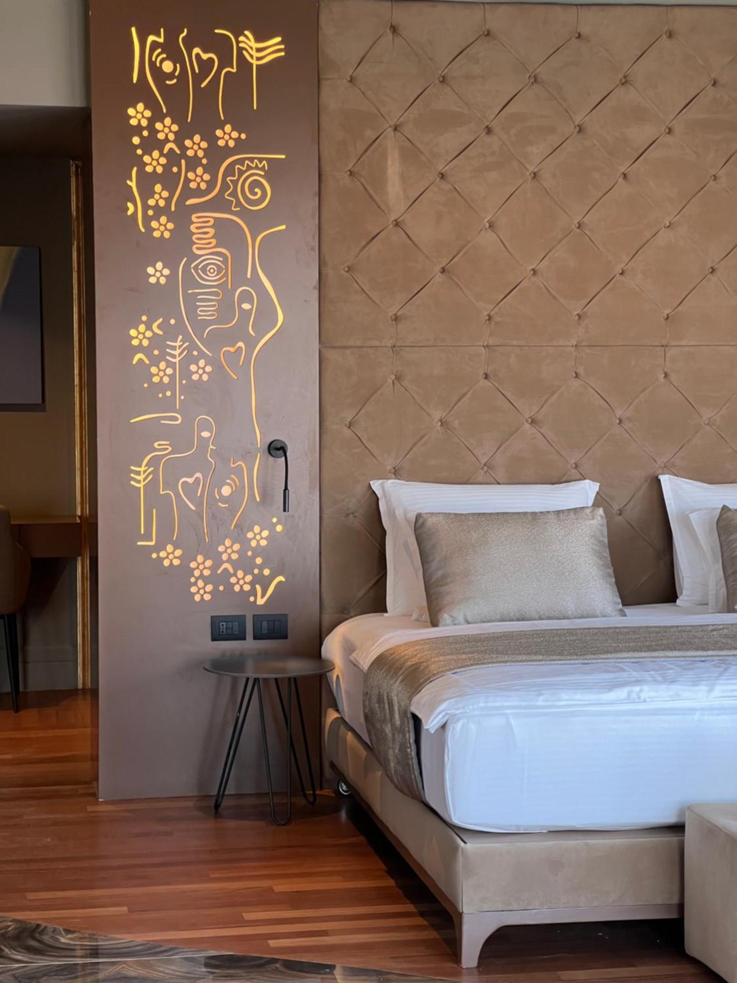 Arka Art Hotel Kashari 외부 사진 A wall sticker