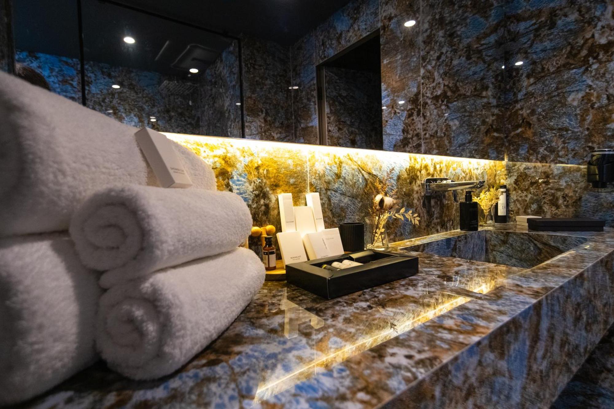 Arka Art Hotel Kashari 외부 사진 Bathroom