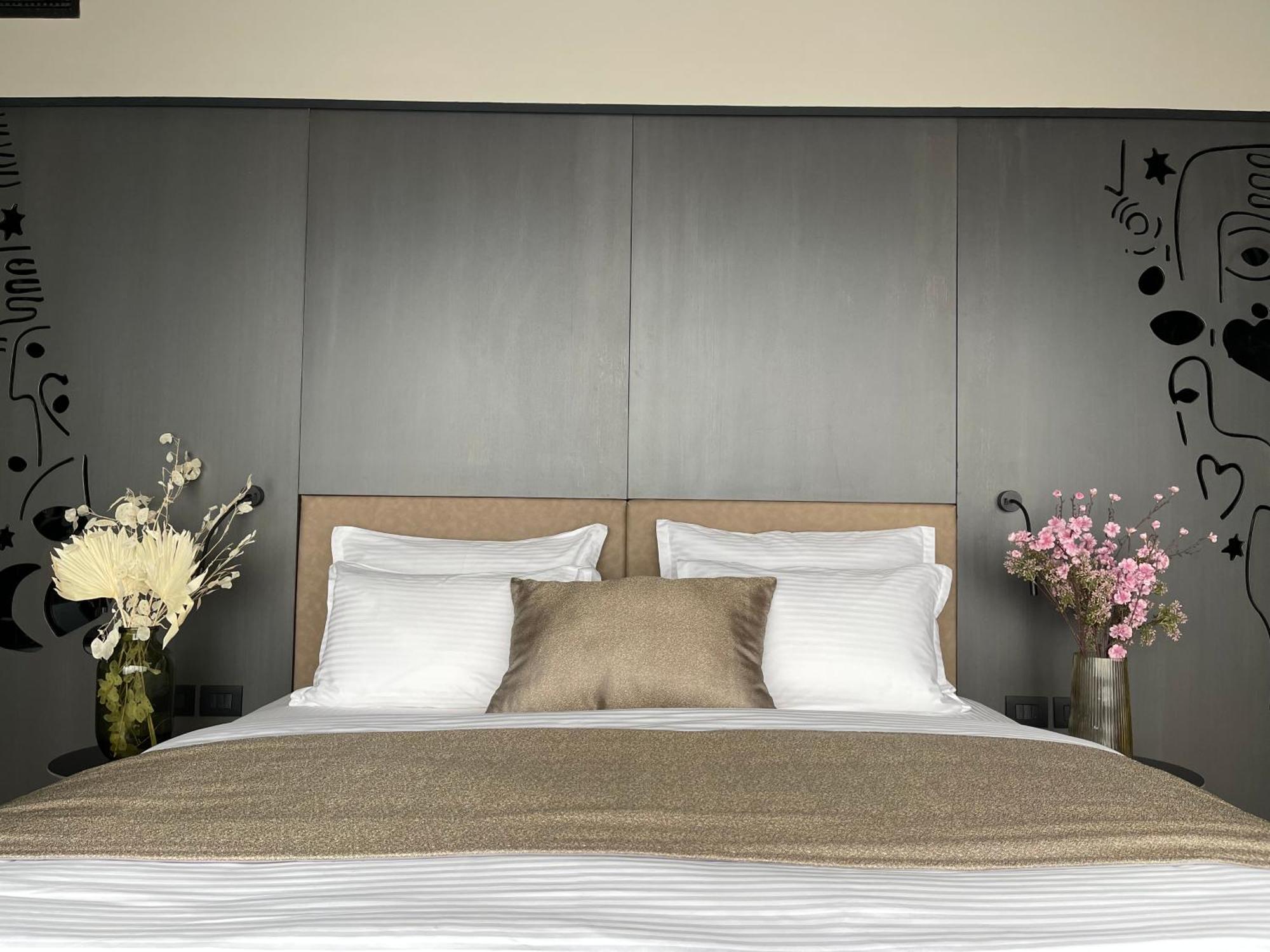 Arka Art Hotel Kashari 외부 사진 A bedroom