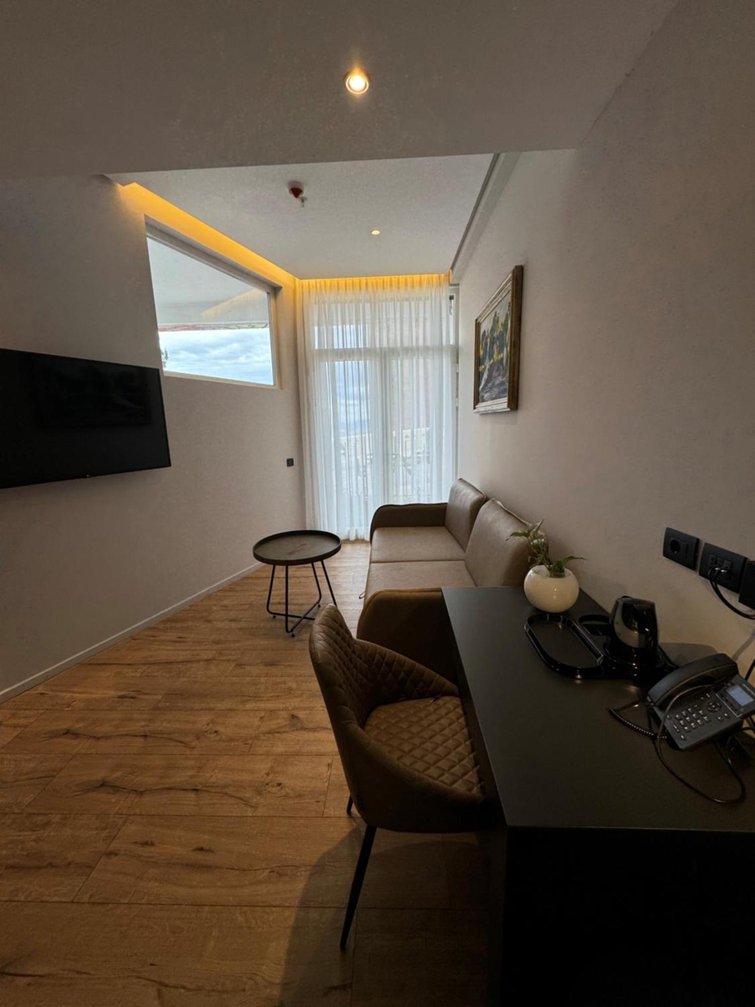 Arka Art Hotel Kashari 외부 사진 A room at the hotel